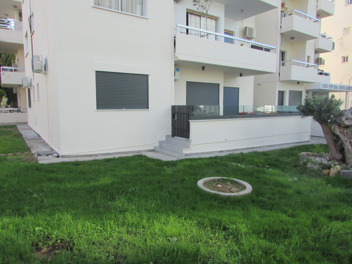 3 bedrooms ground floor Luxury Apartment for rent in Tourist Area.