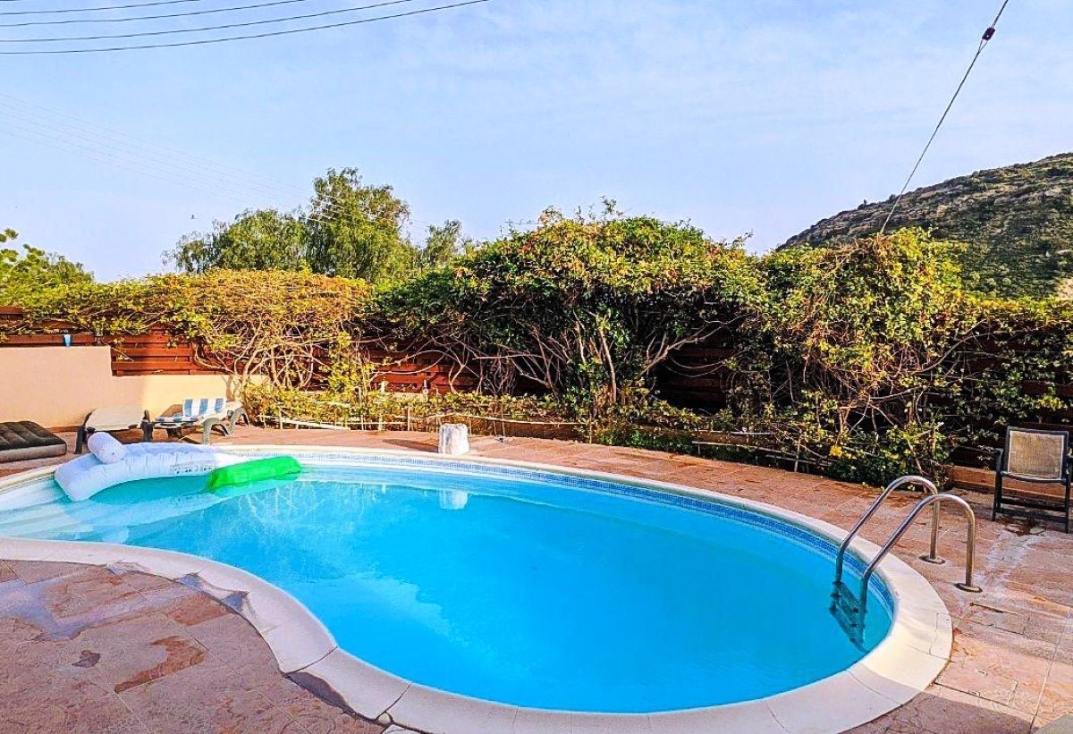 4 + 1 BEDROOMS HOUSE FOR SALE GERMASOGIA VILLAGE LIMASSOL CYPRUS