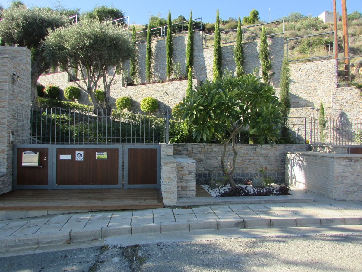 5 Bedroom Villa-Sale/Rent Limassol