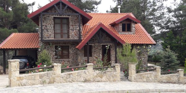 A Unique Beautiful Villa of Three (3) Bedrooms For Sale in The Mountain at Pera Pedi.