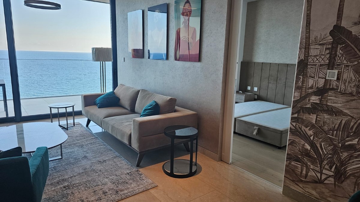 Brand New Sea front Spacious Luxurious Modern One Bedroom Apartment.