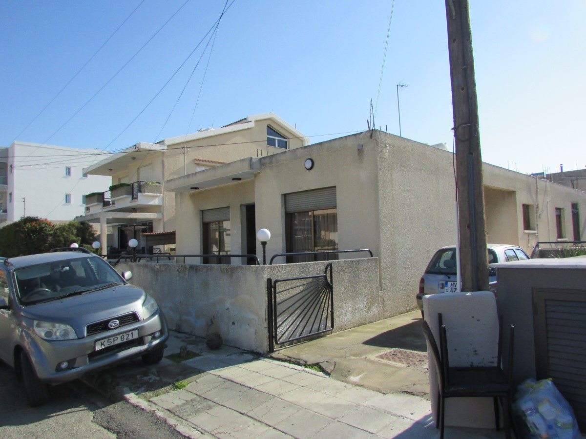 Four (4) Bedrooms Detached House For Sale At Mesa Geitonia.