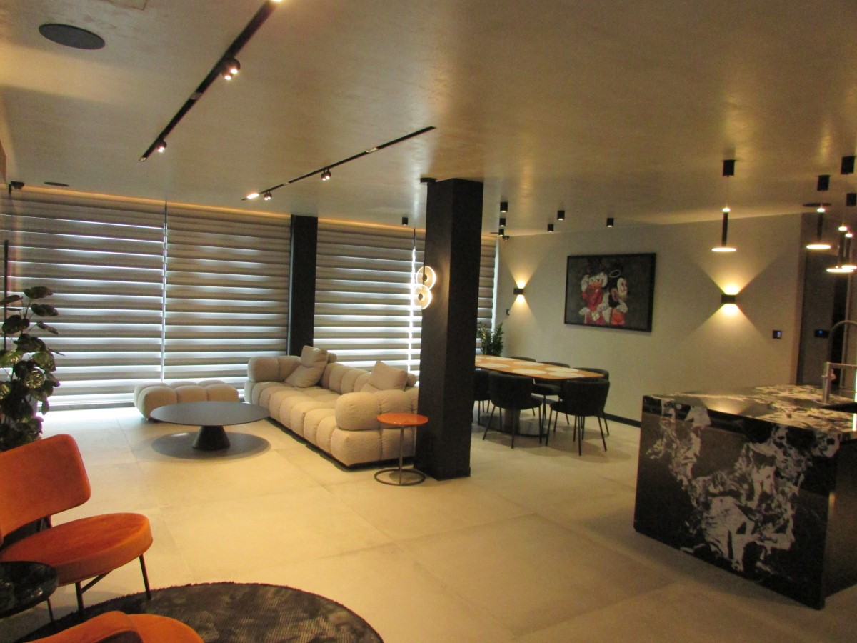 Fully Luxury (3) Bedroom with Brand New Furniture Apartment in Tourist Area Germasoyia.