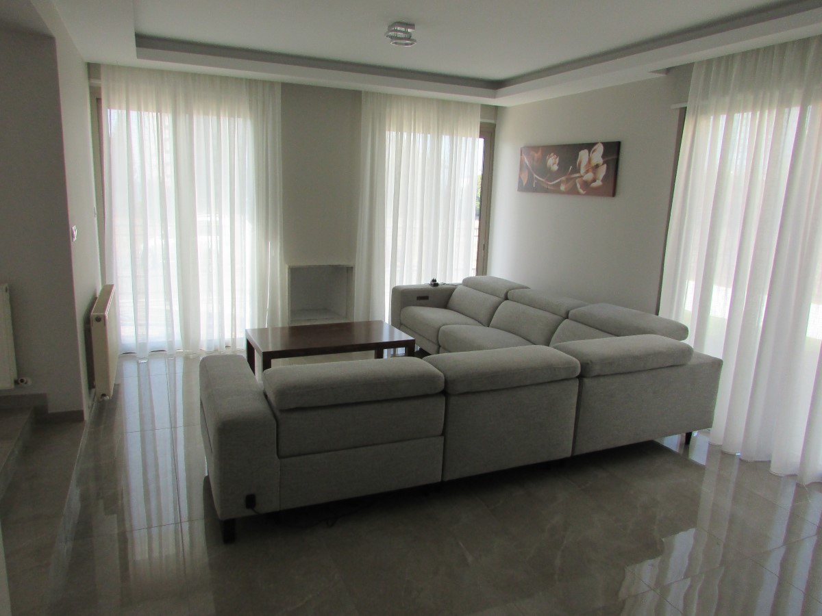 Luxury Detached 4 Bedroom House Fully Renovated and Furnished in Tourist Area Moutayiakas