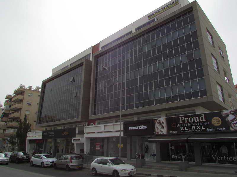 Luxury Office For Rent in Mesa Geitonia