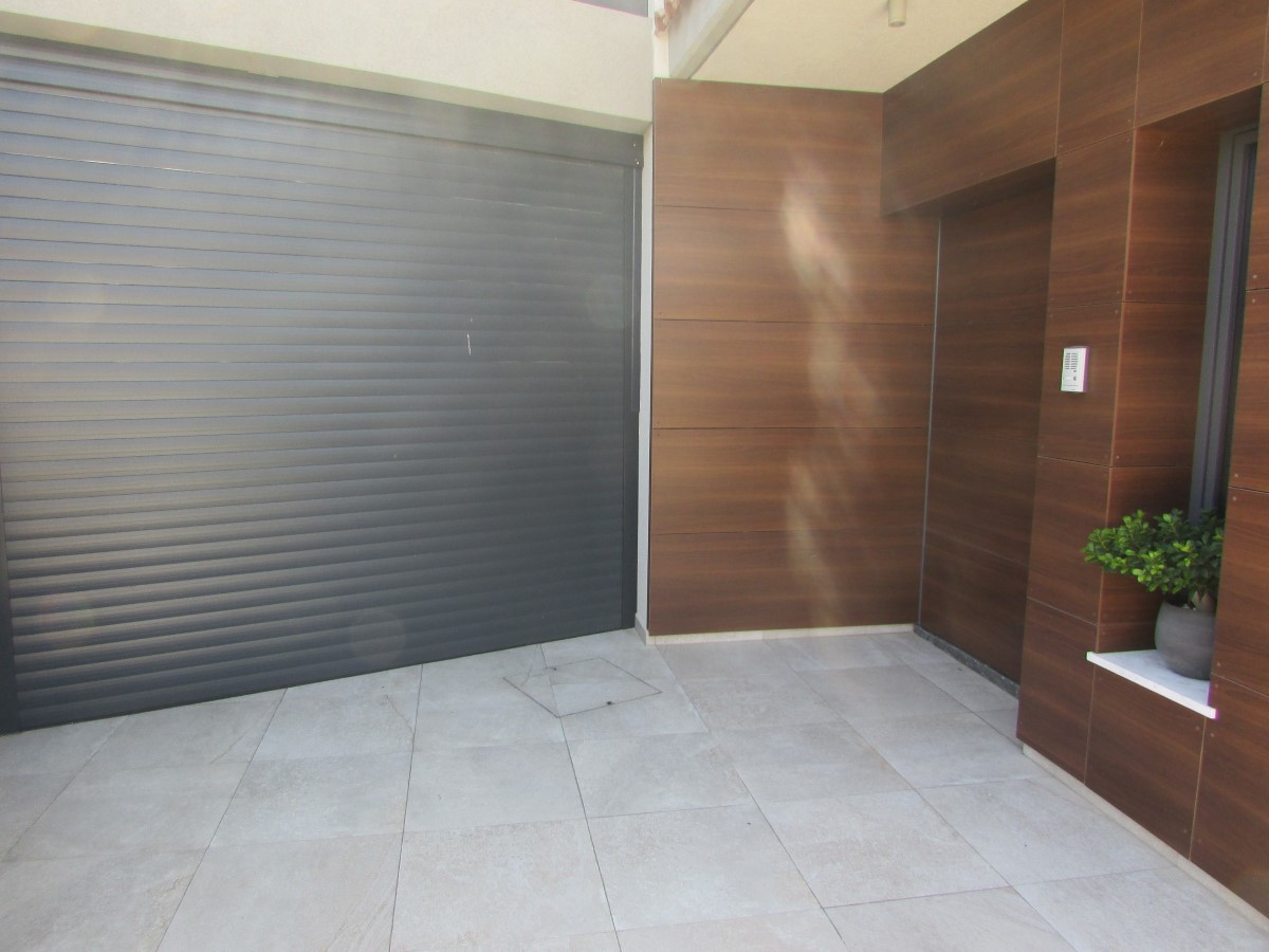 Semi-detached three-bedrooms house in Kolossi for sale.