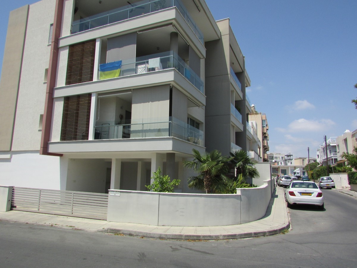 Spacious 4 Bedrooms Apartment For Sale Town Center Limassol