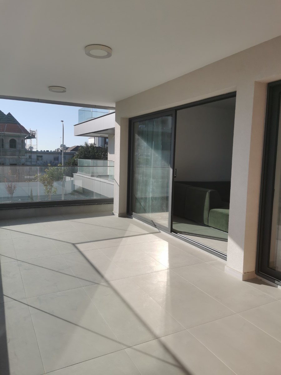 Three (3) Bedroom Apartment For Rent Fully Furnished at Tourist Area.