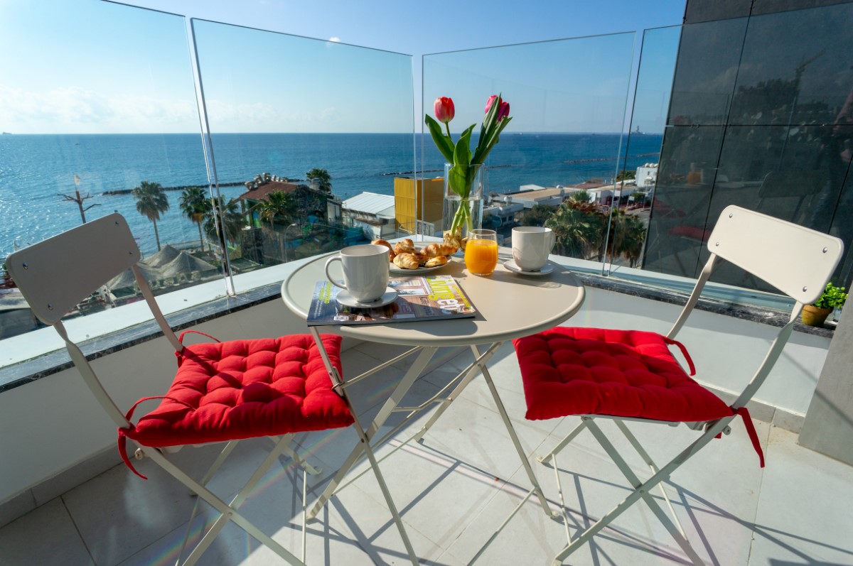 Two 2 Bedroom Luxury and Modern Apartment With Full Sea View in Tourist Area Moutayiaka For Sale.