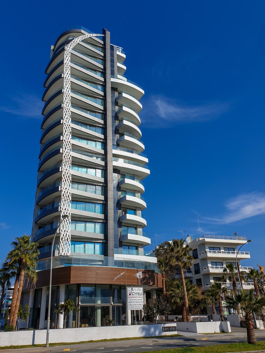 Two 2 Bedroom Luxury and Modern Apartment With Full Sea View in Tourist Area Moutayiaka For Sale.