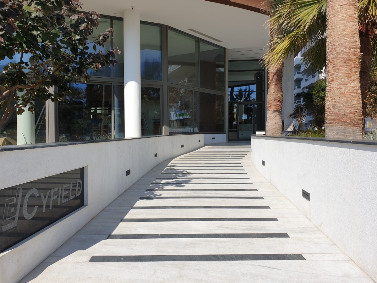 Two 2 Bedroom Luxury and Modern Apartment With Full Sea View in Tourist Area Moutayiaka For Sale.