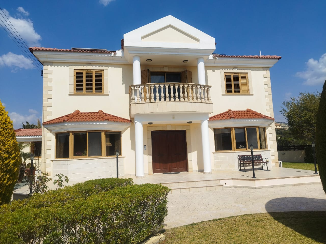 Wonderful and Spacious detached Four (4) Bedroom House For Sale in Apeshia Village,Limassol.