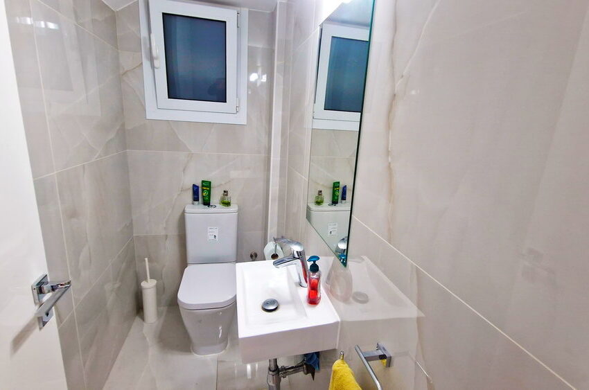 2335 a WC 20230208_005540